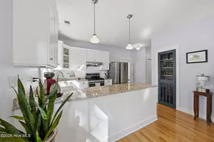 214 E 11th St, Southport, NC 28461 - Photo 22