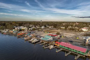 214 E 11th St, Southport, NC 28461 - Photo 60