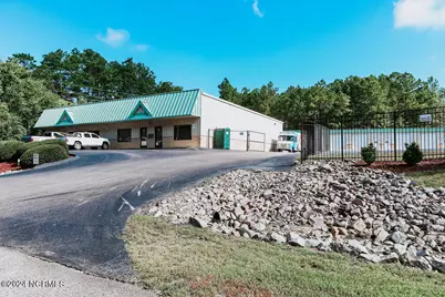 105 Parkway Drive #Unit D, Aberdeen, NC 28315 - Photo 2