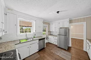 2207 Stallings Dr, Kinston, NC 28504 - Photo 10