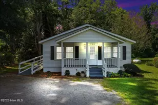 305 E 1st St, Kenly, NC 27542 - Photo 2