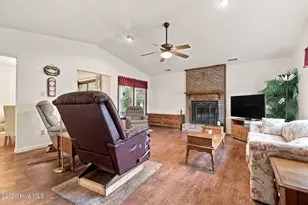 602 Farm Ct, Morehead City, NC 28557 - Photo 14