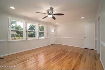 809 Gardenview Drive, Jacksonville, NC 28540 - Photo 10