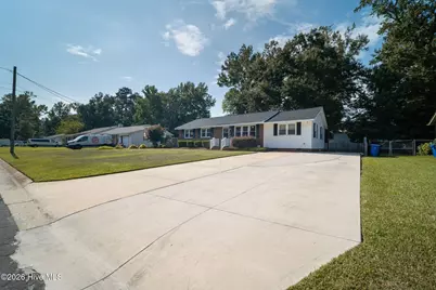 809 Gardenview Drive, Jacksonville, NC 28540 - Photo 4