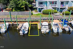 200 Lewis Dr, Carolina Beach, NC 28428 - Photo 4