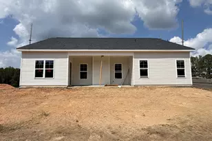 431 Thorntons Creek Dr, Erwin, NC 28339 - Photo 2