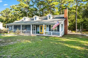 1631 Chadwick Shores Dr, Sneads Ferry, NC 28460 - Photo 2
