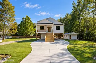 203 Sand Dollar Ln, Hampstead, NC 28443 - Photo 2