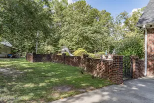 2509 3rd Ave, Elizabethtown, NC 28337 - Photo 16