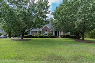 2509 3rd Ave, Elizabethtown, NC 28337 - Photo 2
