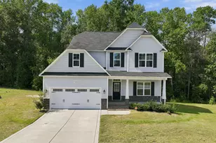 4616 Scenic Pines Dr, Hope Mills, NC 28348 - Photo 2