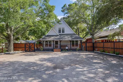 2511 Seashore Road SW # 1, Supply, NC 28462 - Photo 4