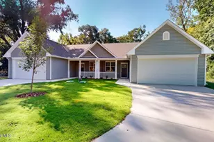 209 N Alma St, Vass, NC 28394 - Photo 2