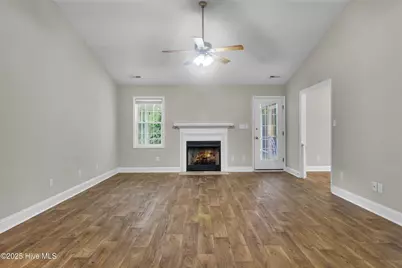 146 Monterey Circle, New Bern, NC 28562 - Photo 2