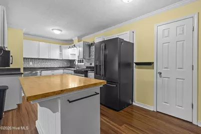 214 Manchester Road, Havelock, NC 28532 - Photo 6