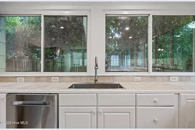 390 W Connecticut Avenue, Southern Pines, NC 28387 - Photo 12