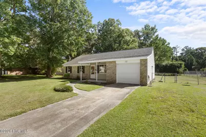 402 Sterling Road, Jacksonville, NC 28546 - Photo 2