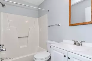 819 Varsity Dr, Wilmington, NC 28403 - Photo 16