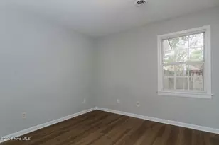 819 Varsity Dr, Wilmington, NC 28403 - Photo 12