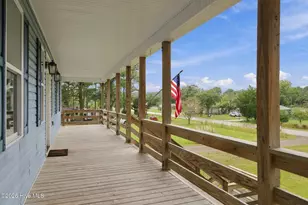 402 Gillikin Rd, Beaufort, NC 28516 - Photo 8