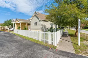 301 Hedrick St, Beaufort, NC 28516 - Photo 50