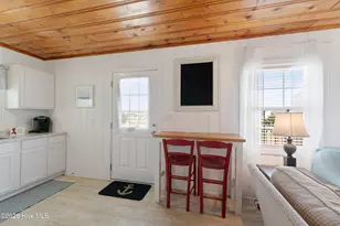312 E Bogue Blvd, Atlantic Beach, NC 28512 - Photo 14