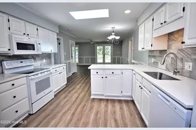 261 Green Bay Road NW, Ocean Isle Beach, NC 28469 - Photo 16