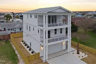 113 Ocean View Ave, Kure Beach, NC 28449 - Photo 2