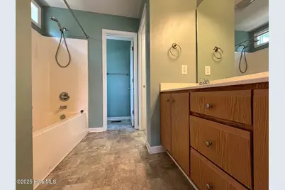 205 Woodgreen Lane, Aberdeen, NC 28315 - Photo 22