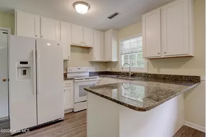 4010 Lake Avenue, Wilmington, NC 28403 - Photo 10