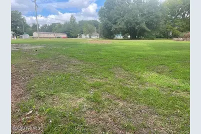 325 N Main Street, Bladenboro, NC 28320 - Photo 2