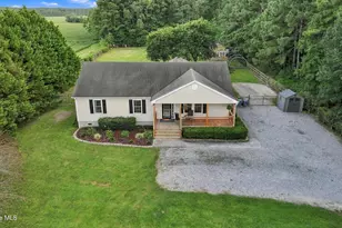 3217 W Gibbs Rd, Knotts Island, NC 27950 - Photo 2