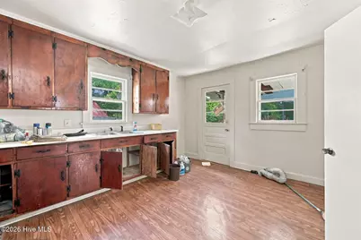 308 E Church Street, Williamston, NC 27892 - Photo 8