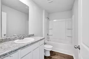 109 Cambridge Dr, Tabor City, NC 28463 - Photo 6