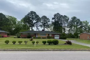 1404 N Berkeley Blvd, Goldsboro, NC 27534 - Photo 1