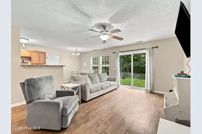 106 Republic Court, Jacksonville, NC 28540 - Photo 4