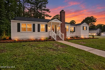1009 Walnut Street W, Wilson, NC 27893 - Photo 1