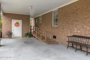 3002 Rouse Rd, Kinston, NC 28504 - Photo 6
