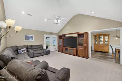 116 Lee Circle, Elizabeth City, NC 27909 - Photo 4