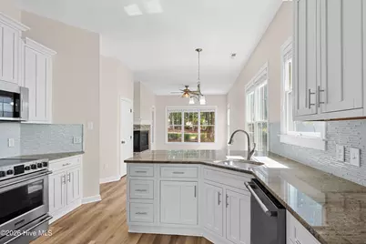 8510 Hammock Dunes Drive, Wilmington, NC 28411 - Photo 14