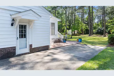 1925 Pinemont Circle, Goldsboro, NC 27534 - Photo 6
