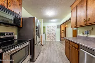 519 Oak Ln, Jacksonville, NC 28540 - Photo 18