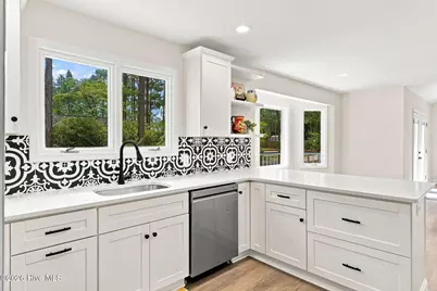 611 Sun Road, Aberdeen, NC 28315 - Photo 8