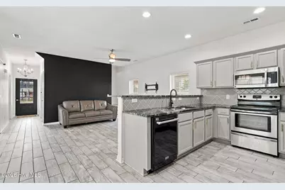 823 Isle Of Palms Way, Wilmington, NC 28412 - Photo 12