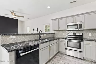 823 Isle Of Palms Way, Wilmington, NC 28412 - Photo 10