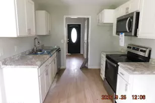 406 7th St, Maysville, NC 28555 - Photo 6