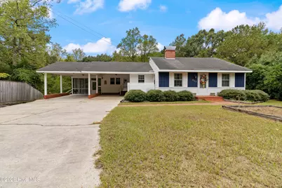 612 David Street, Elizabethtown, NC 28337 - Photo 2