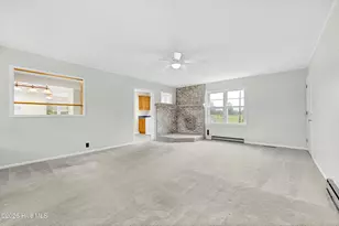 6285 Stag Park Rd, Burgaw, NC 28425 - Photo 6