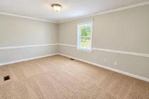 937 Pamela Ln, Rocky Mount, NC 27803 - Photo 12