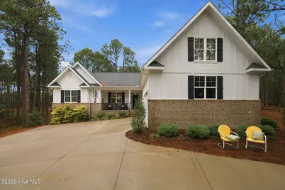 512 Longleaf Drive, West End, NC 27376 - Photo 1